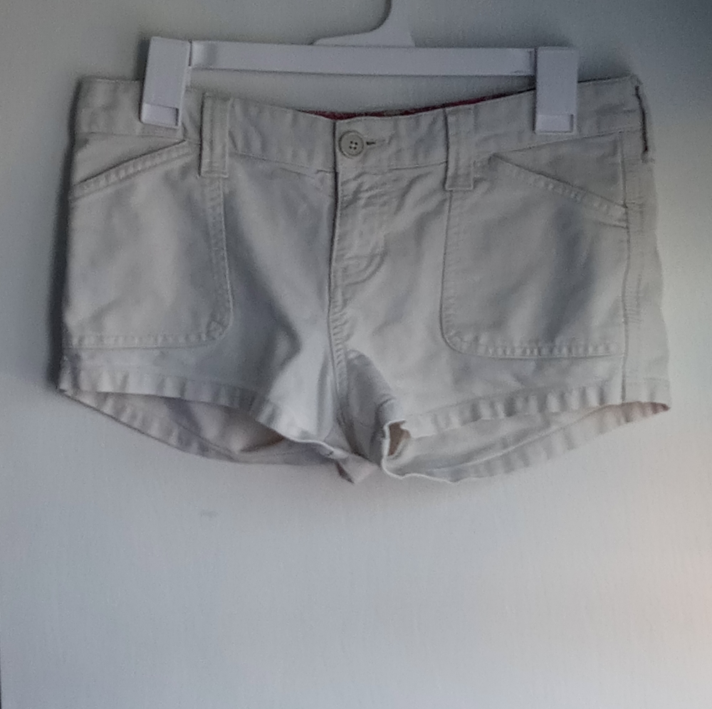 Abercrombie and Fitch cargo shorts. Size 2